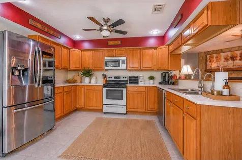 1091 SE Spinnaker Avenue Port St Lucie FL 34983