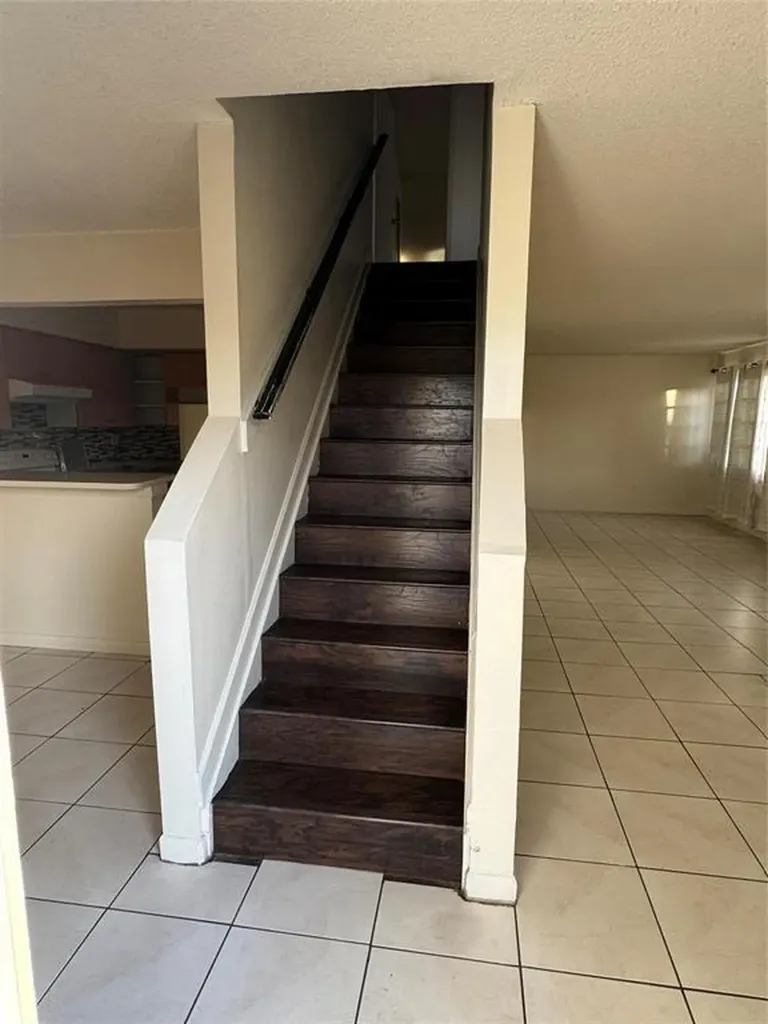 15690 SW 82nd Circle Lane Miami FL 33193