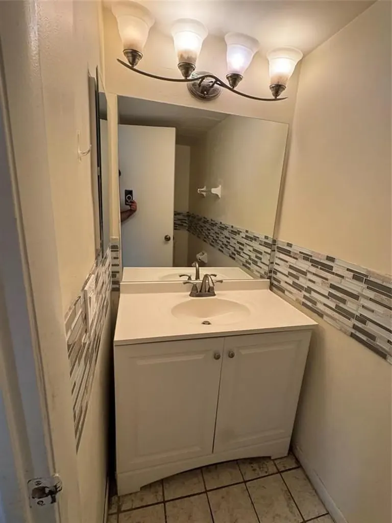 15690 SW 82nd Circle Lane Miami FL 33193