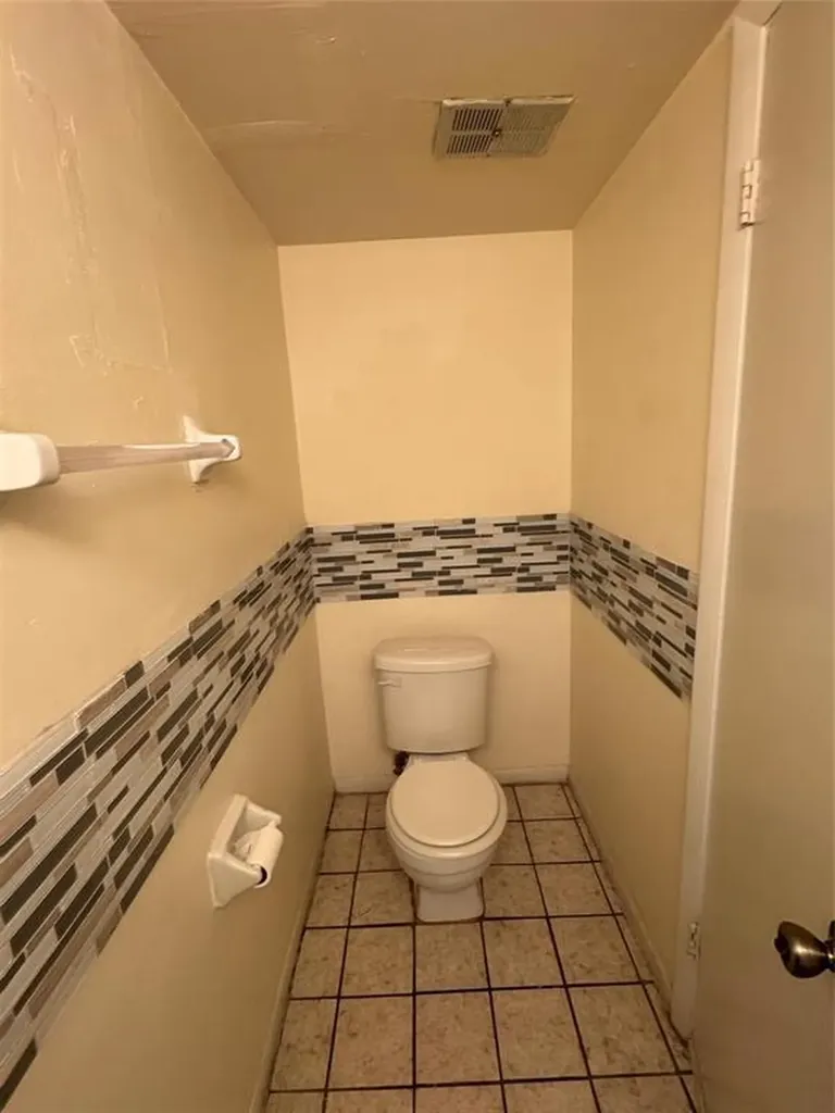 15690 SW 82nd Circle Lane Miami FL 33193