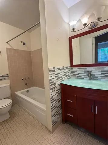 15690 SW 82nd Circle Lane Miami FL 33193