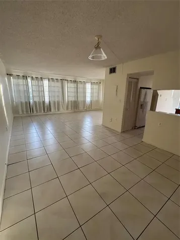 15690 SW 82nd Circle Lane Miami FL 33193