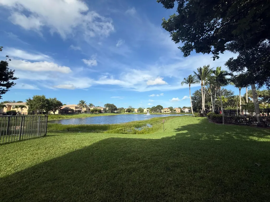 624 Garden Cress Trail Royal Palm Beach FL 33411