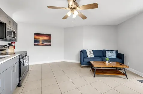 2812 NE 27th Street Lighthouse Point FL 33064