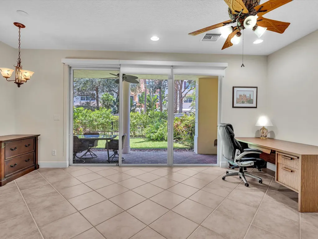 5575 NE Trieste Way Boca Raton FL 33487