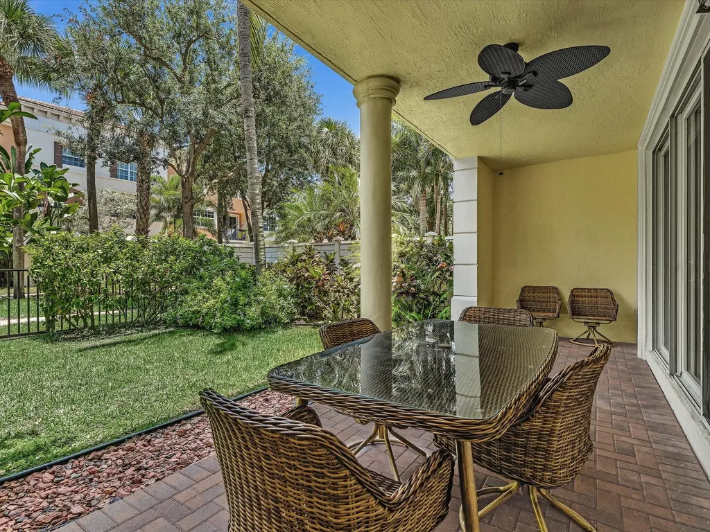 5575 NE Trieste Way Boca Raton FL 33487