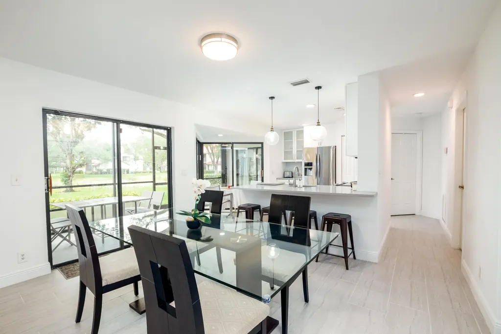 3 Lexington Lane E Palm Beach Gardens FL 33418