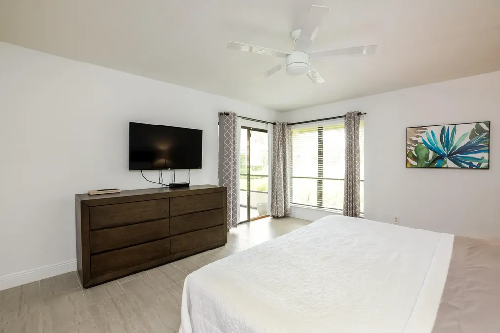 3 Lexington Lane E Palm Beach Gardens FL 33418