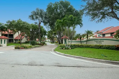 3 Lexington Lane E Palm Beach Gardens FL 33418