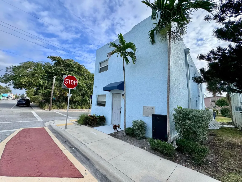 102 S K Street Lake Worth Beach FL 33460