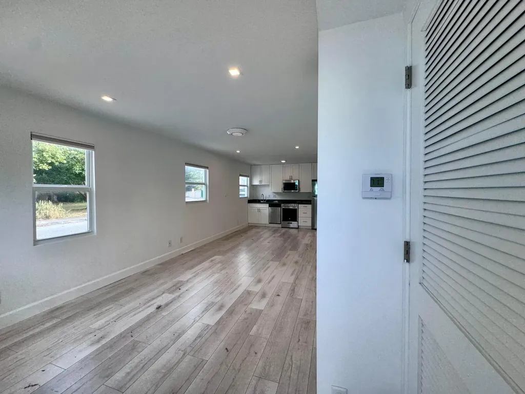 102 S K Street Lake Worth Beach FL 33460