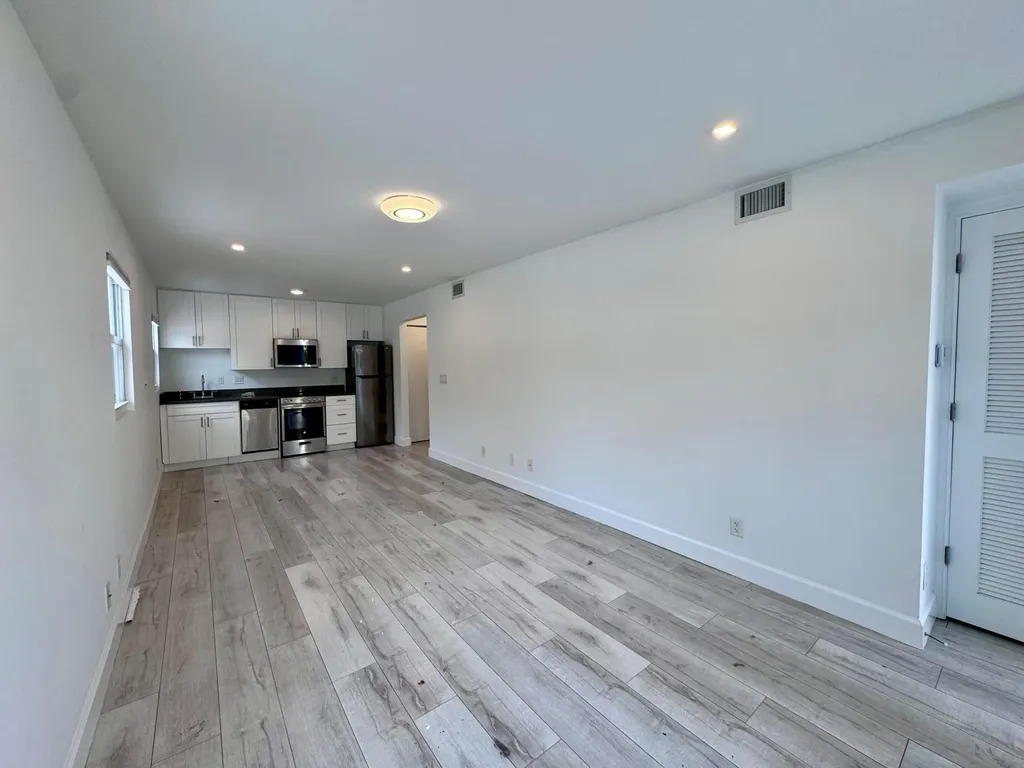 102 S K Street Lake Worth Beach FL 33460