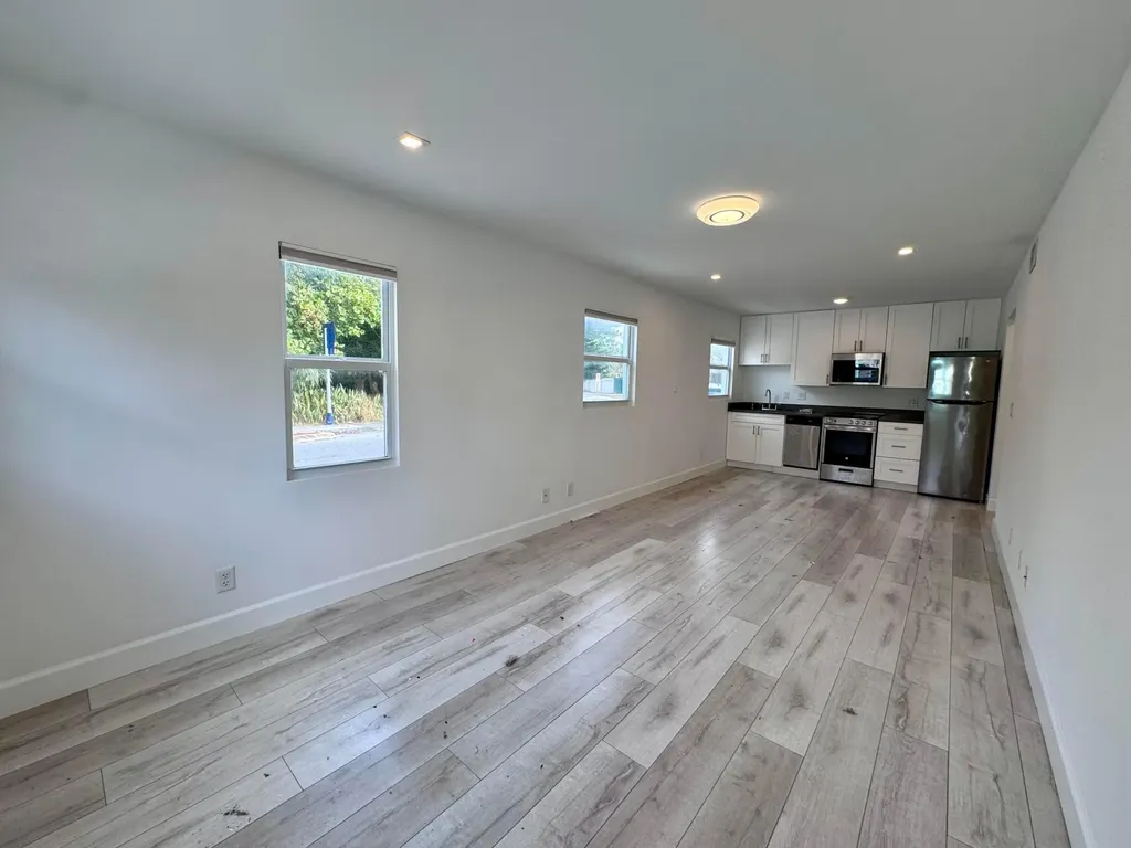 102 S K Street Lake Worth Beach FL 33460