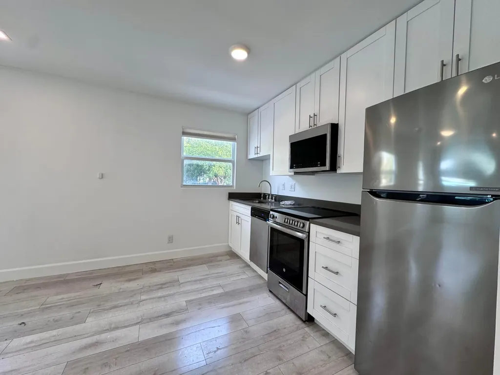 102 S K Street Lake Worth Beach FL 33460