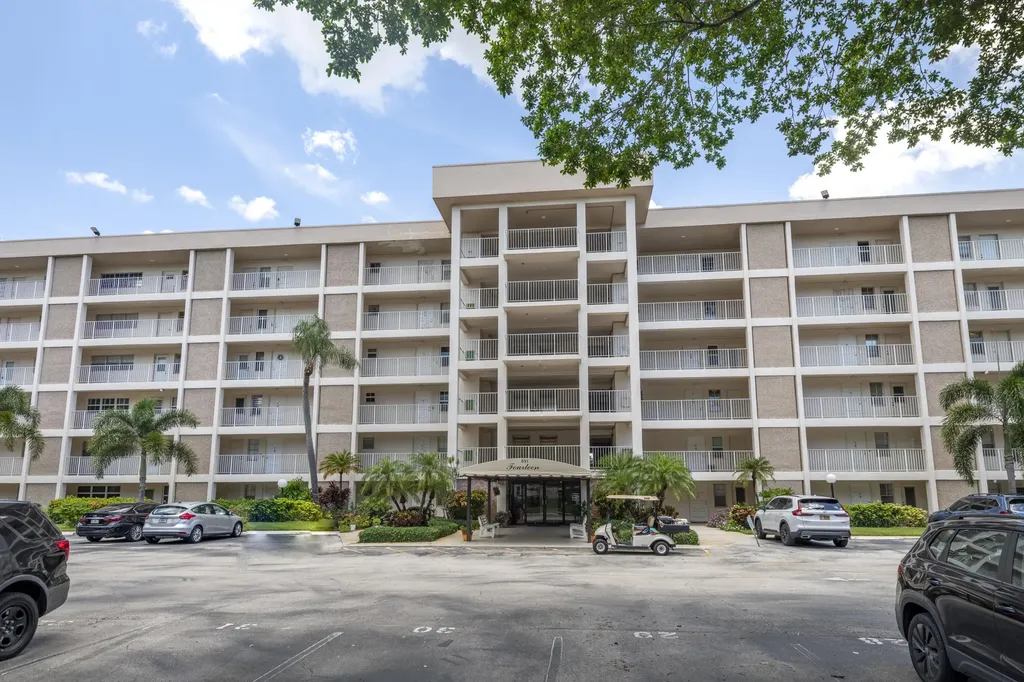 2651 S Course Drive Pompano Beach FL 33069