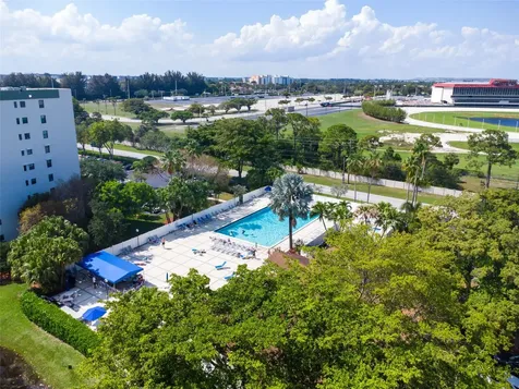 2240 N Cypress Bend Drive Pompano Beach FL 33069