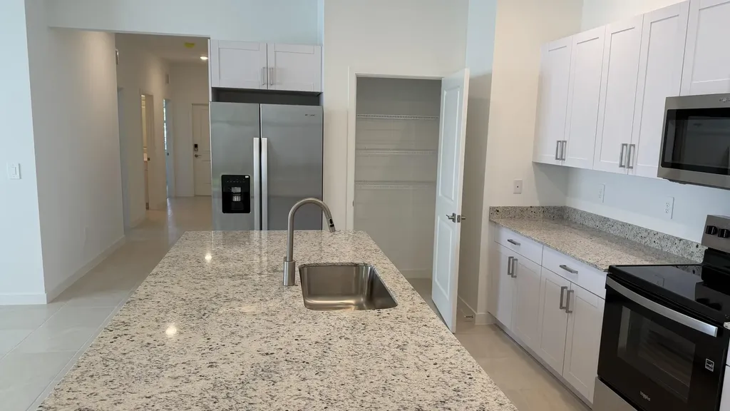 1872 NW 6th Court Pompano Beach FL 33069