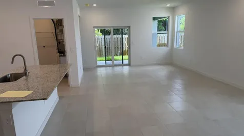 1872 NW 6th Court Pompano Beach FL 33069