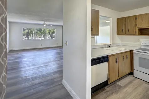 420 SE 2nd Avenue Deerfield Beach FL 33441