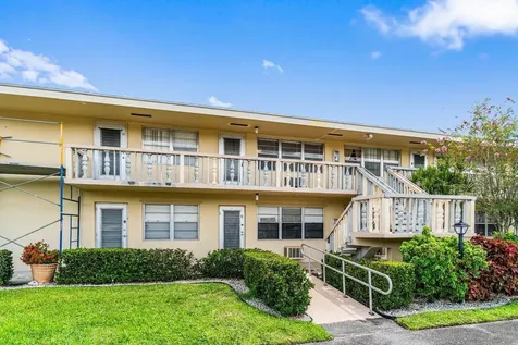 52 Kingswood C West Palm Beach FL 33417