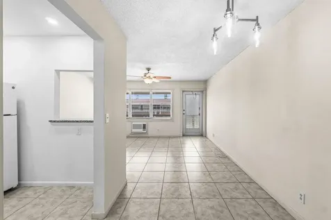 52 Kingswood C West Palm Beach FL 33417