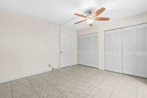 52 Kingswood C West Palm Beach FL 33417