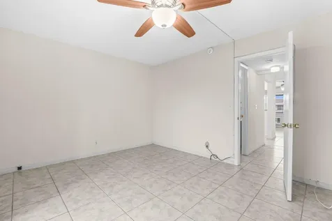 52 Kingswood C West Palm Beach FL 33417
