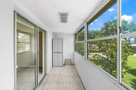 52 Kingswood C West Palm Beach FL 33417