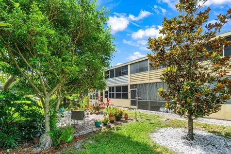 52 Kingswood C West Palm Beach FL 33417