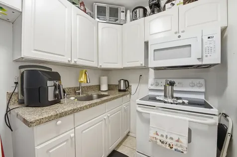 3550 NW 8th Avenue Pompano Beach FL 33064