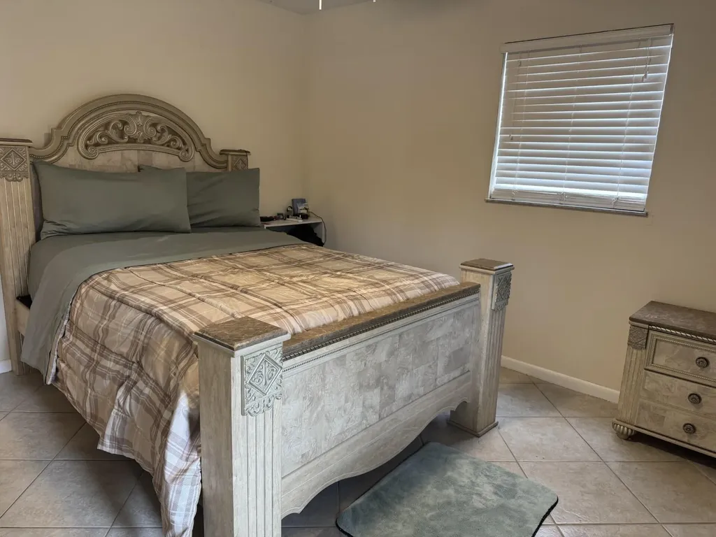 882 SE Walters Terrace Port St Lucie FL 34983
