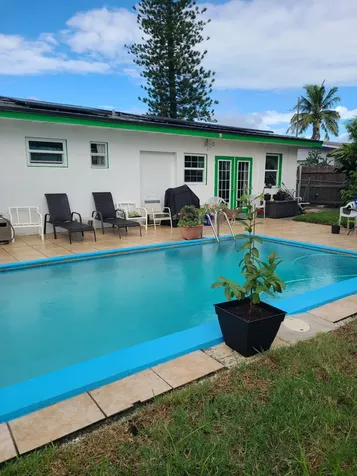 1650 NW 1st Way Pompano Beach FL 33060
