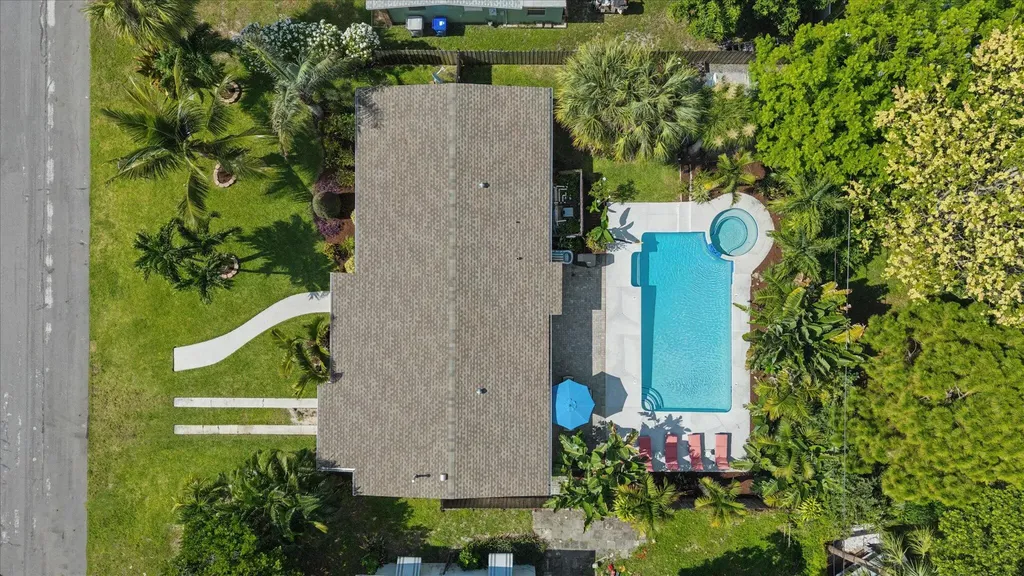 925 NE 25th Avenue Pompano Beach FL 33062