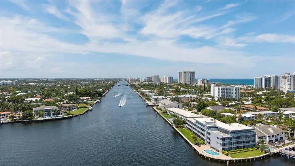 925 NE 25th Avenue Pompano Beach FL 33062