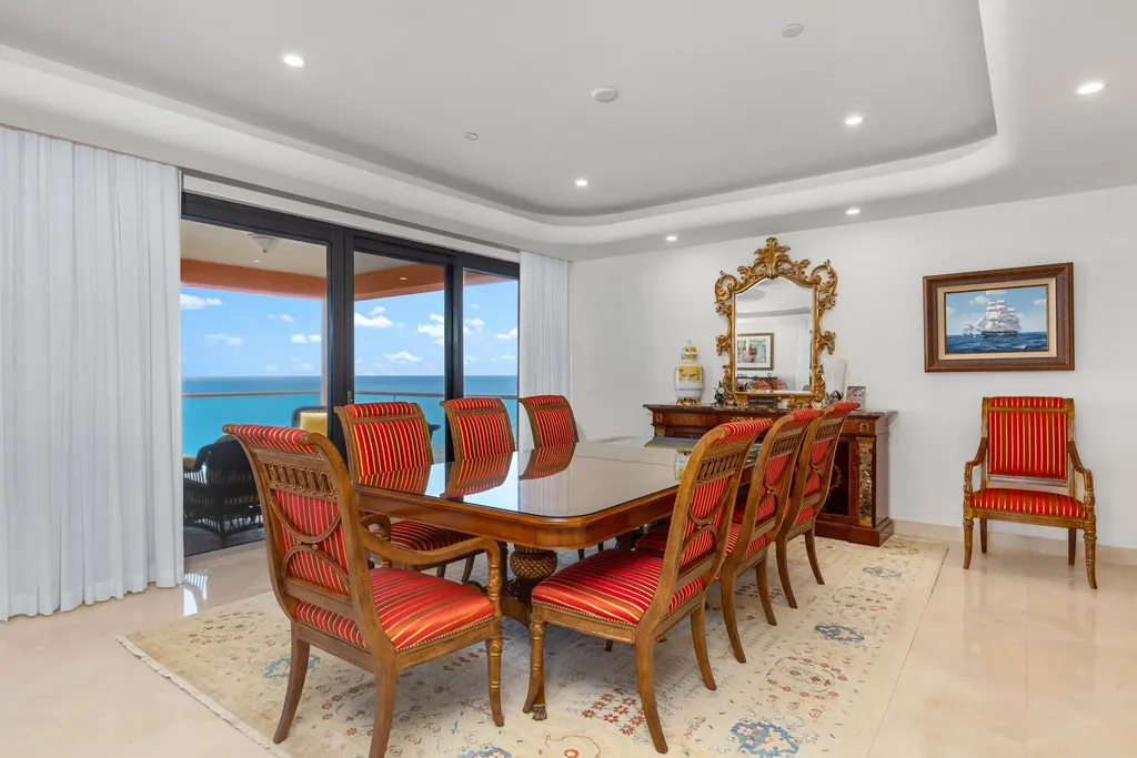 2 N Breakers Row Palm Beach FL 33480