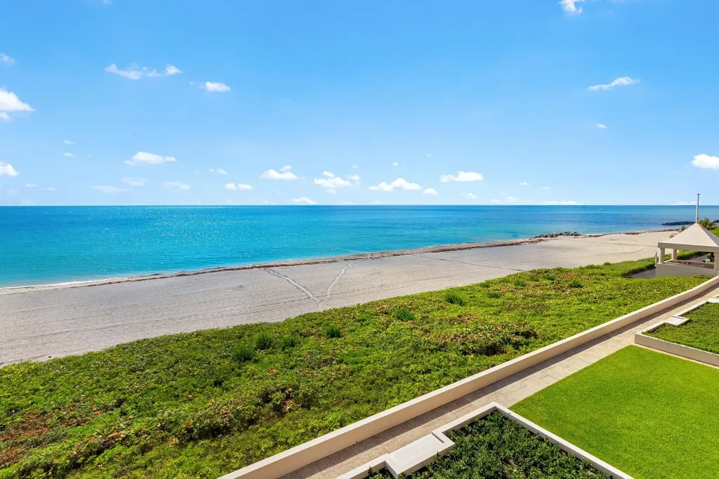 2 N Breakers Row Palm Beach FL 33480
