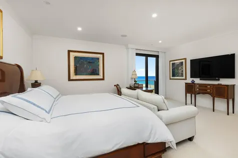 2 N Breakers Row Palm Beach FL 33480