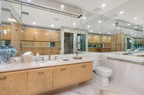 2 N Breakers Row Palm Beach FL 33480