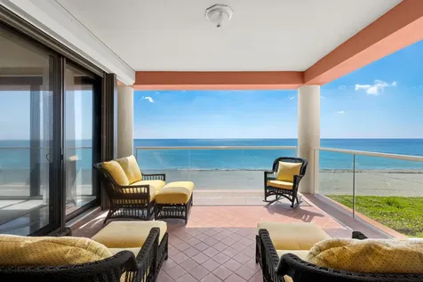 2 N Breakers Row Palm Beach FL 33480
