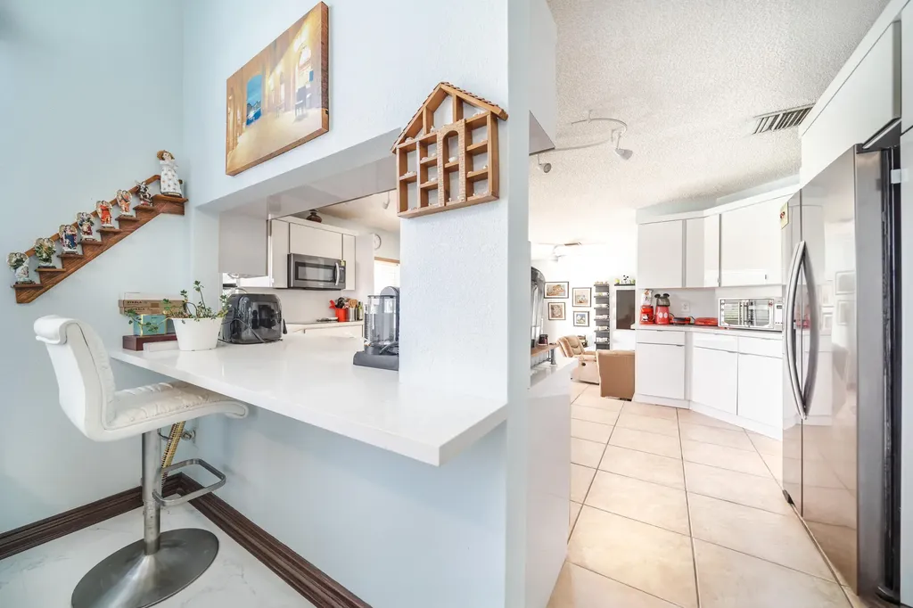18438 NW 11th Street Pembroke Pines FL 33029