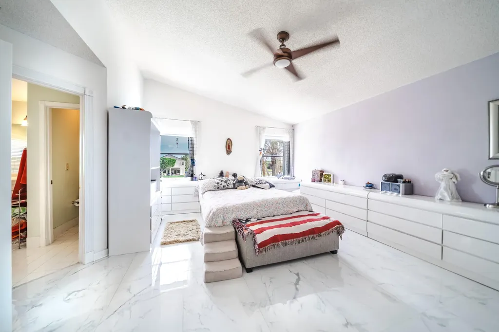 18438 NW 11th Street Pembroke Pines FL 33029