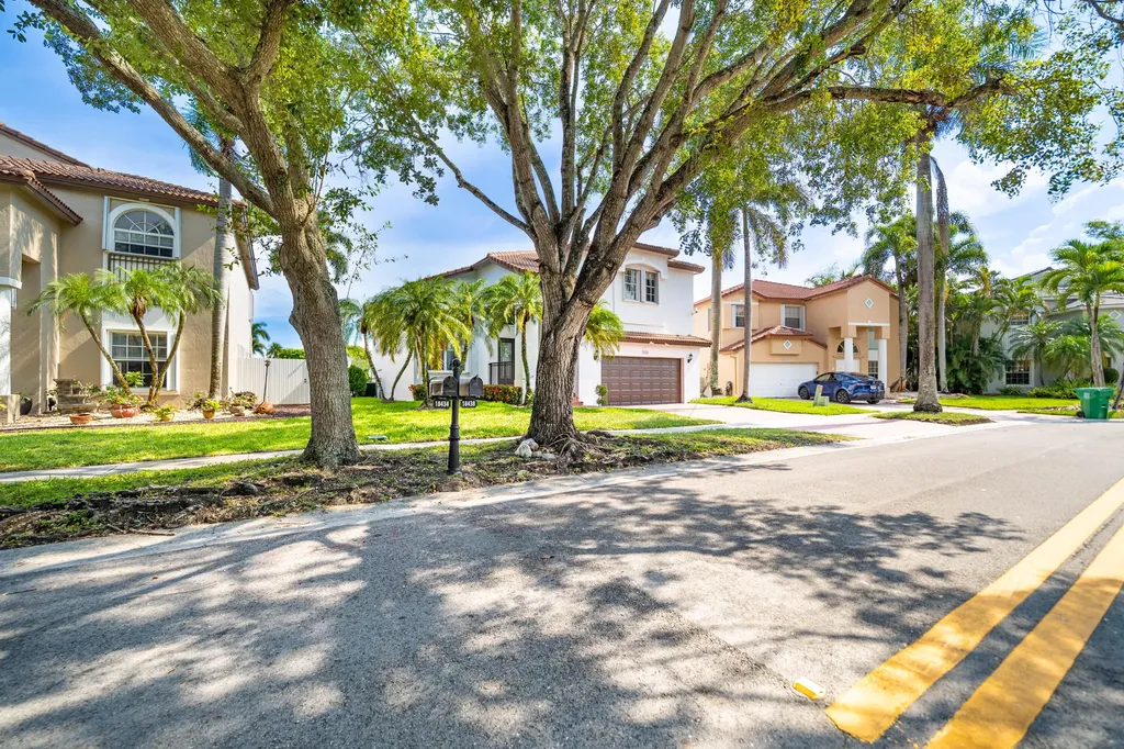 18438 NW 11th Street Pembroke Pines FL 33029