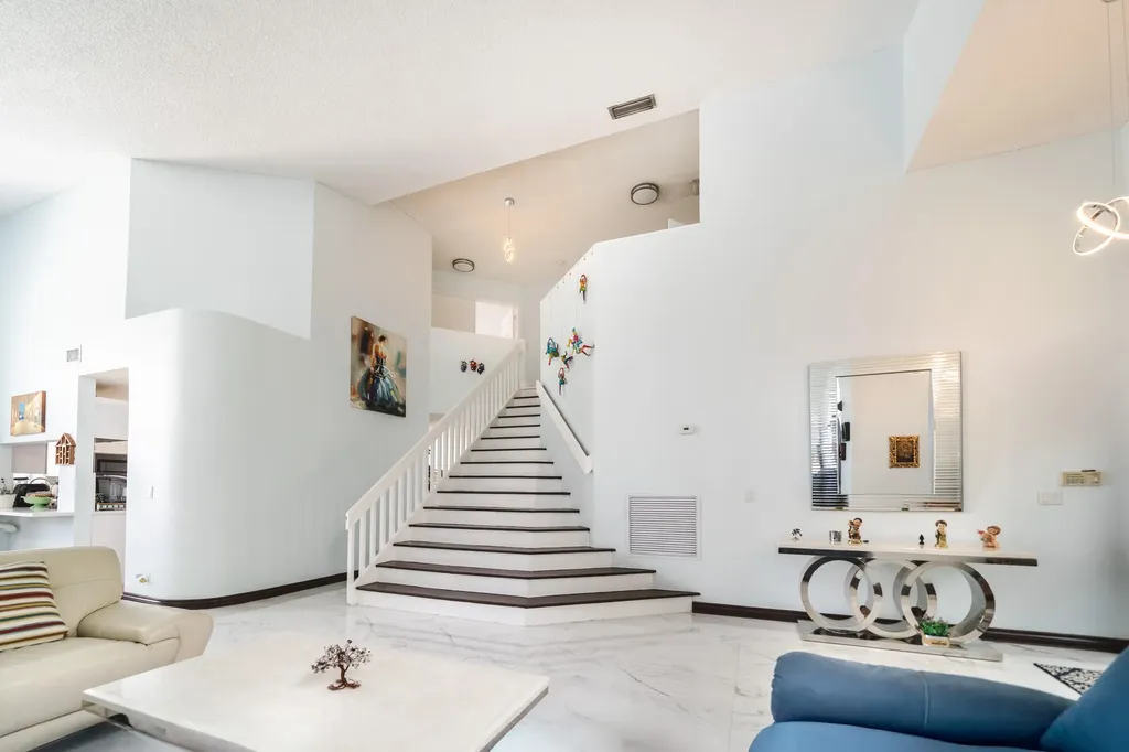 18438 NW 11th Street Pembroke Pines FL 33029