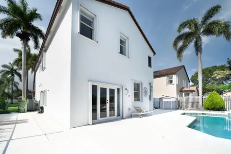 18438 NW 11th Street Pembroke Pines FL 33029