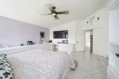 18438 NW 11th Street Pembroke Pines FL 33029