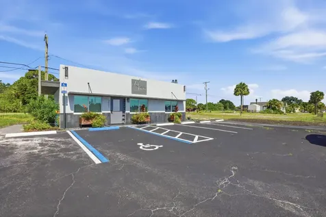 3001 N Us Highway 1 Fort Pierce FL