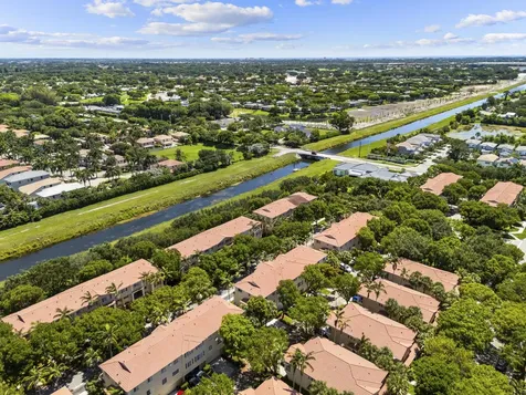 4566 Danson Way Delray Beach FL 33445