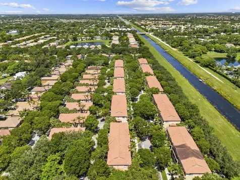 4566 Danson Way Delray Beach FL 33445