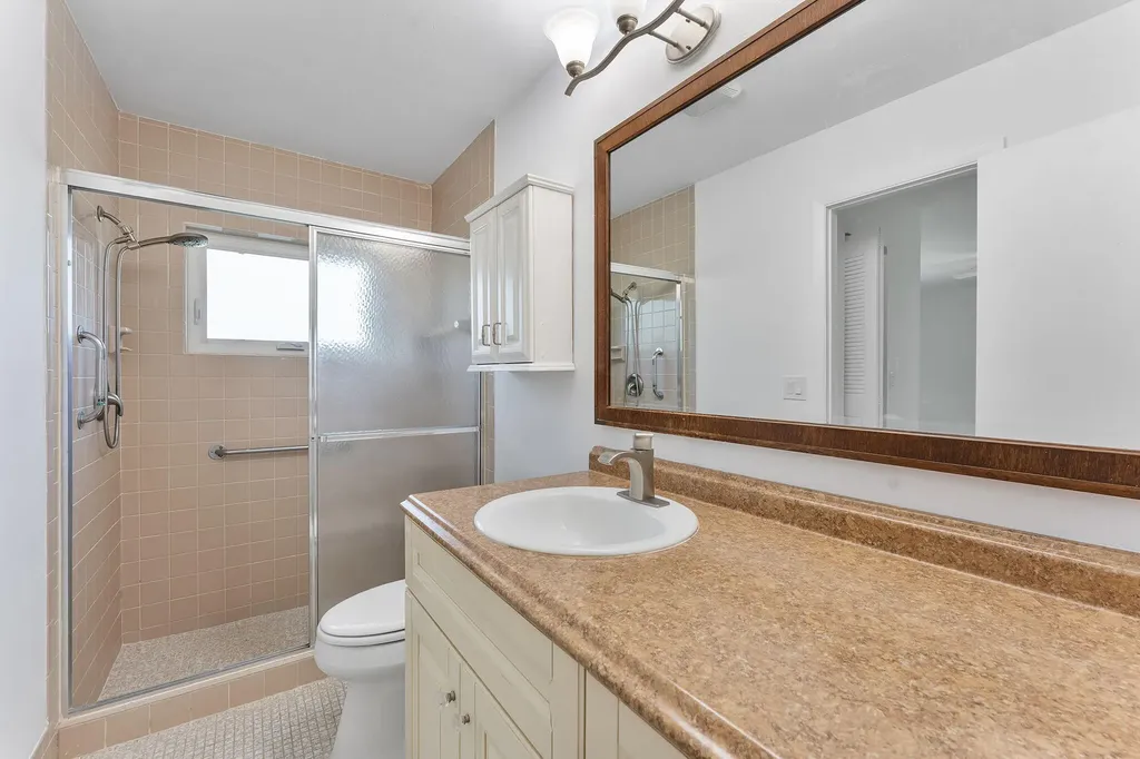 6396 Whispering Wind Way Delray Beach FL 33484