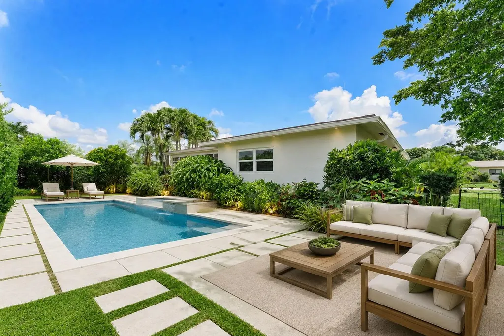6396 Whispering Wind Way Delray Beach FL 33484